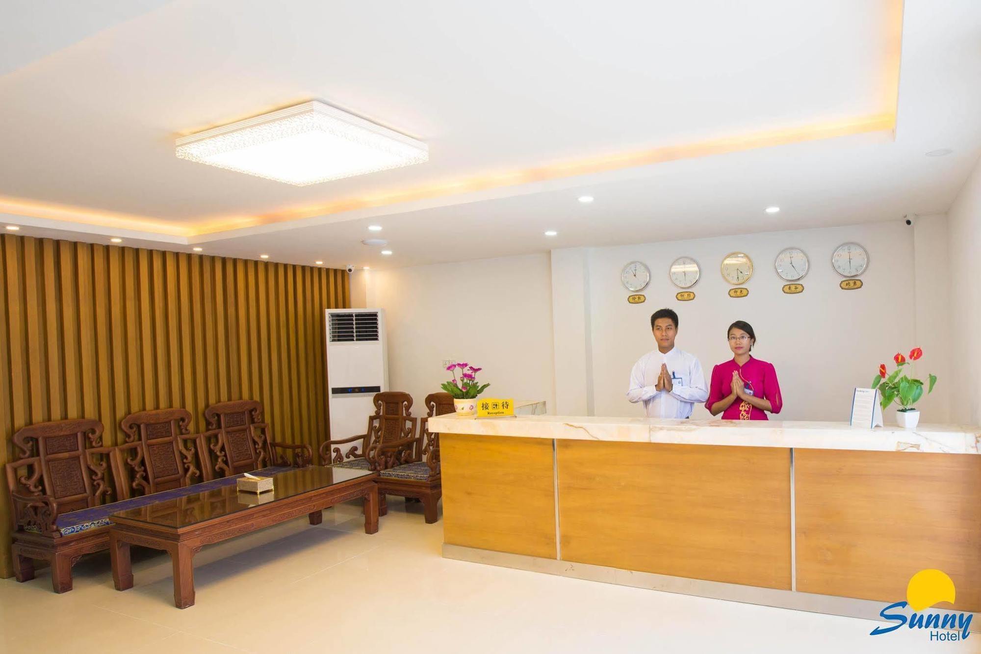 Hotel Sunny Mandalay Luaran gambar